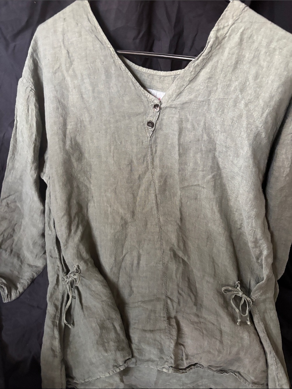 Relaxed V-Neck Linen Tunic in Olive Green